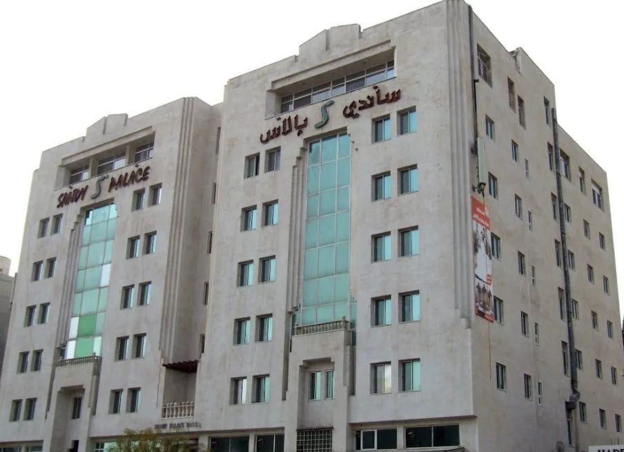 Sandy Palace Hotel